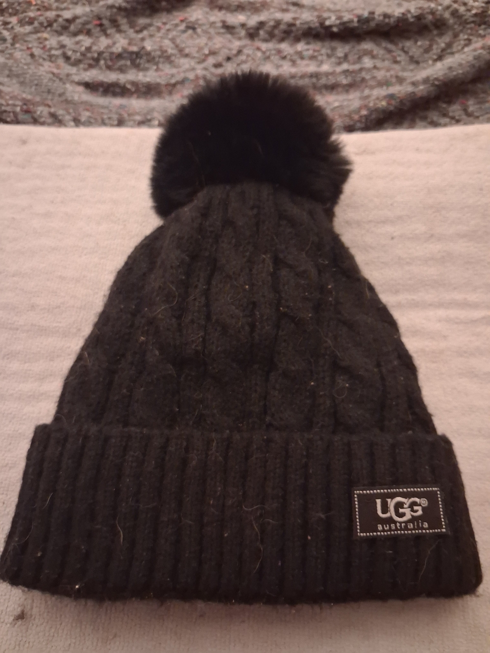 UGG  Black Knit Pom-Pom Beanie. NWOT